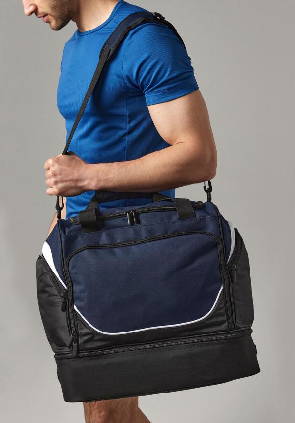 FR 03130 - Pro Team Hardbase Holdall