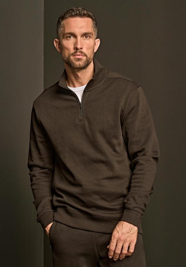 FR 21854 - Ribbed Interlock Half Zip