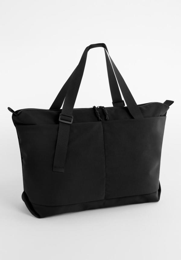 FR 33929 - Minimal Lifestyle Tote