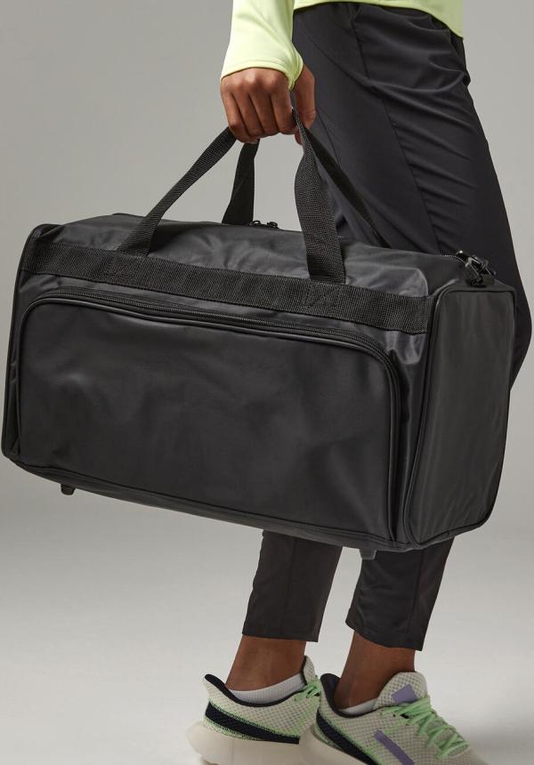 FR 64530 - Advertising Holdall