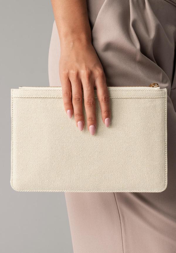FR 90030 - Puerto Pouch
