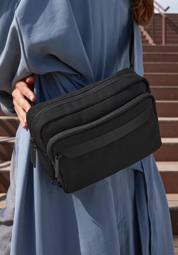 FR 90530 - Airside Cross Body Bag FR 90530 - Airside Cross Body Bag