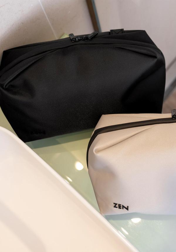 FR 92538 - Prato Stylish Toiletry Case