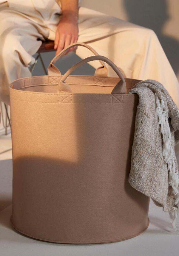 FR 94729 - Felt Trug FR 94729 - Felt Trug