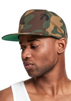 Classic Snapback in Camo