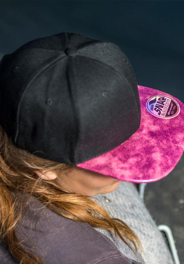 FR 01034 - Bronx Glitter Flat Peak Snapback Cap 
