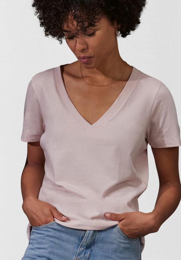 FR 04042 - #E150 V T-Shirt /women