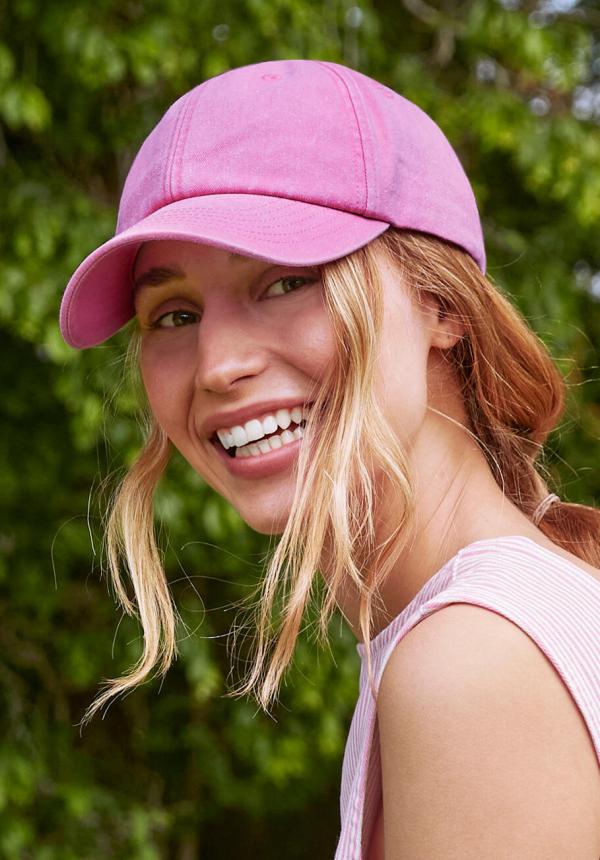 FR 06769 - Low Profile Vintage Cap FR 06769 - Low Profile Vintage Cap
