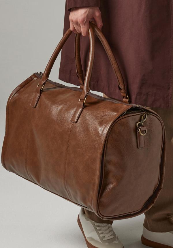 FR 08230 - NuHide™ Garment Weekender FR 08230 - NuHide™ Garment Weekender