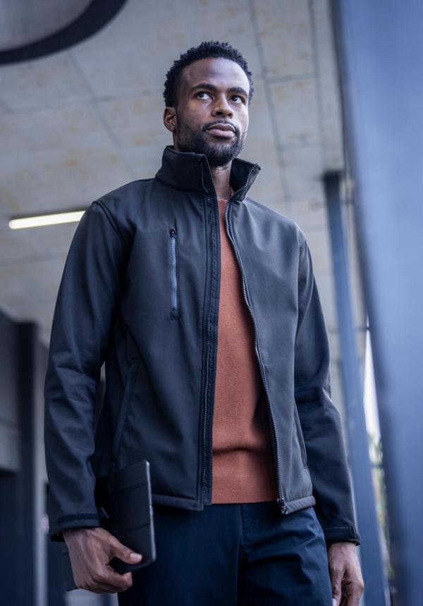 FR 93717 - Ablaze 3 Layer Softshell Jacket