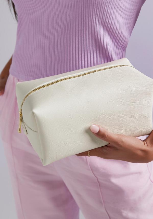FR 98129 - Boutique Toiletry/Accessory Case FR 98129 - Boutique Toiletry/Accessory Case