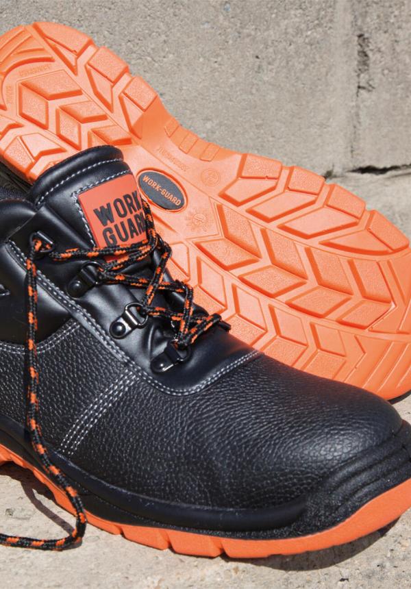 FR 98333 - Defence Safety Boot