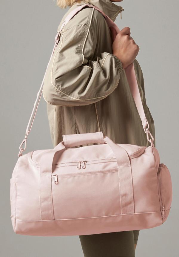 FR 99629 - Small Training Holdall FR 99629 - Small Training Holdall